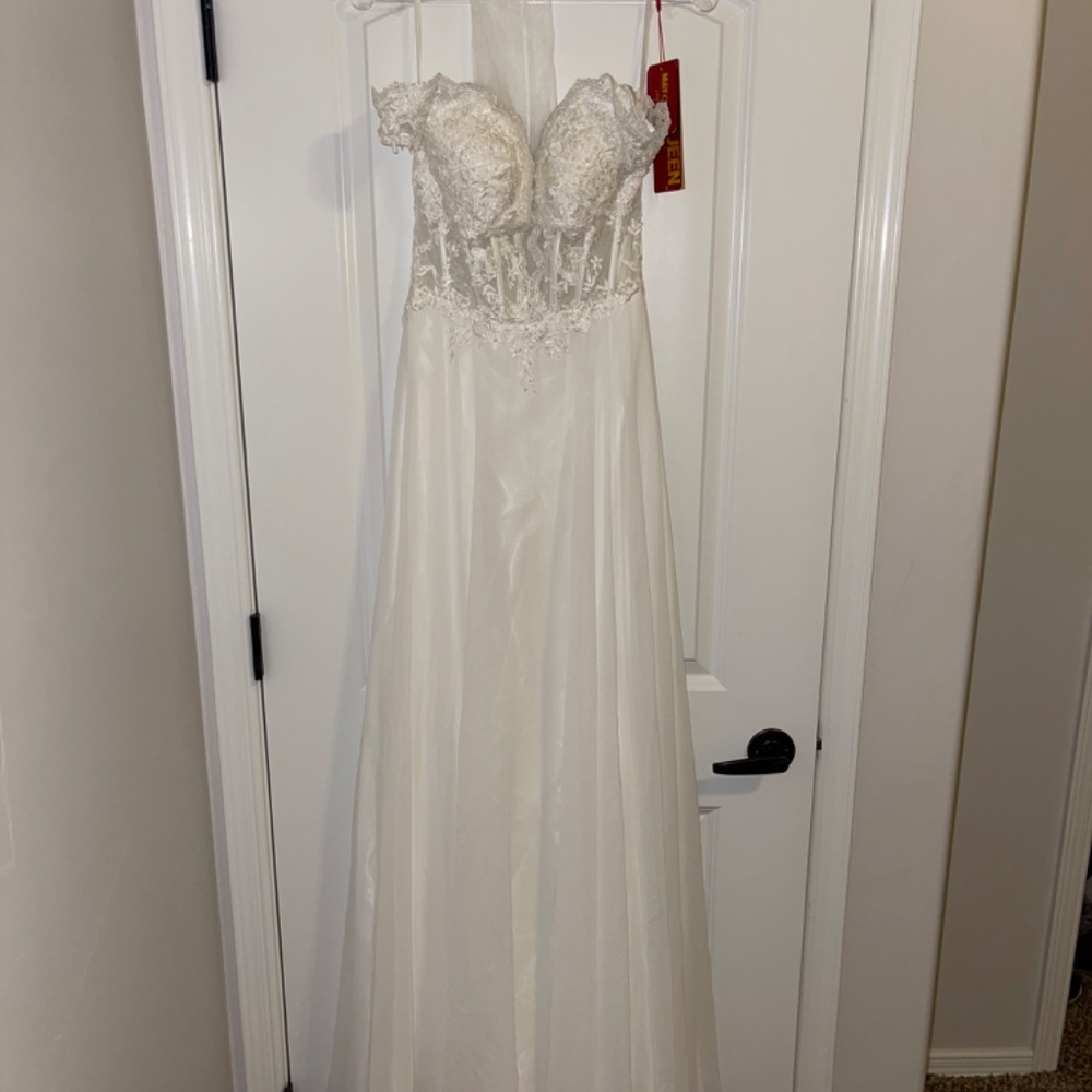 Dress - Picture 3 of 12